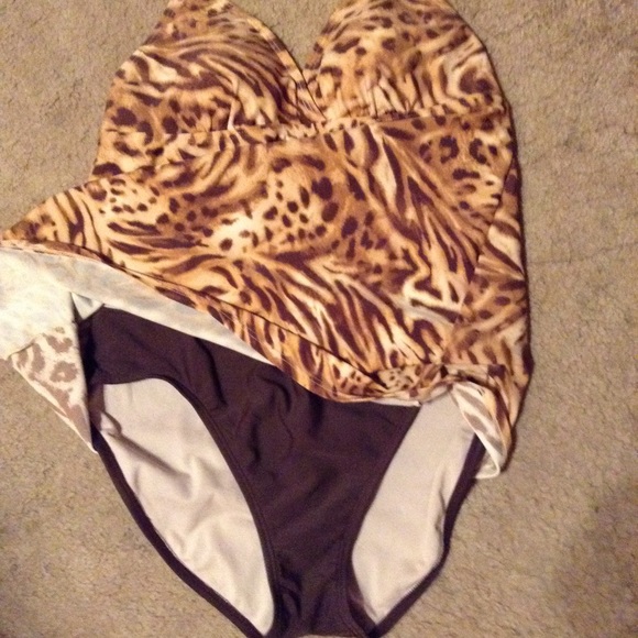 One Piece Swimsuit - Picture 7 of 7